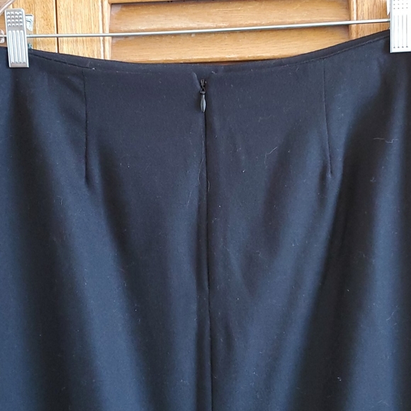 Talbots, tea length, black wool skirt, sz 8 - Picture 2 of 5